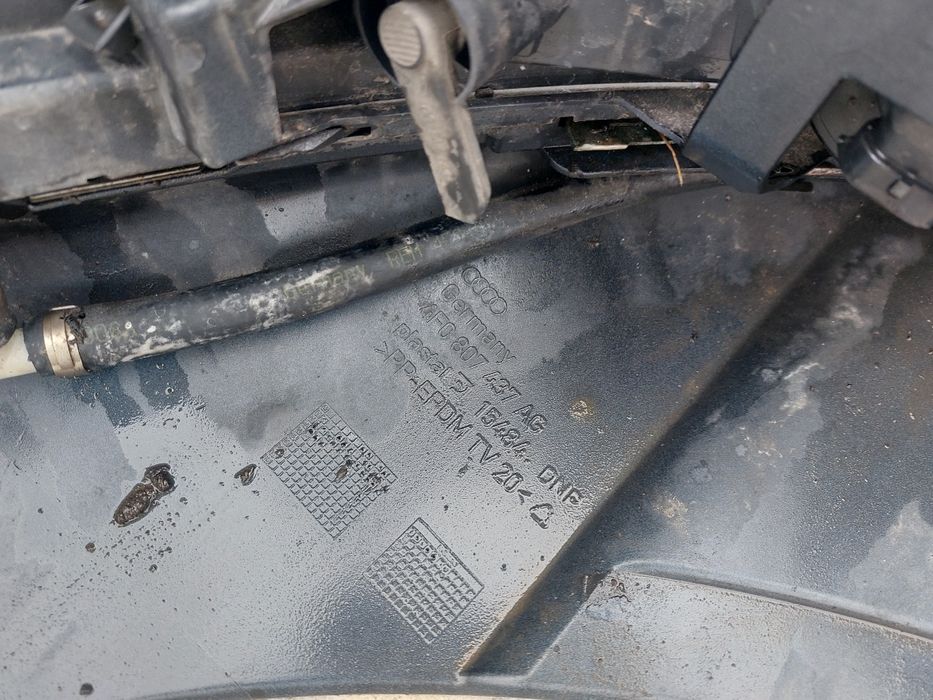 Bara fata AUDI A6 C6 4F Facelift model 2008-2011 neagra completa