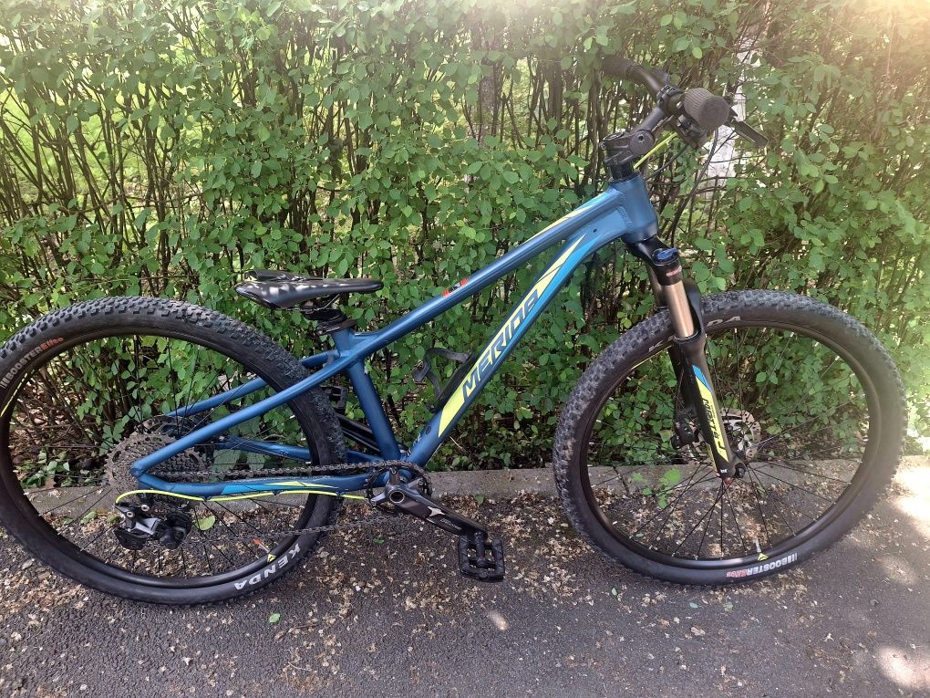 Vând bicicleta Merida copii