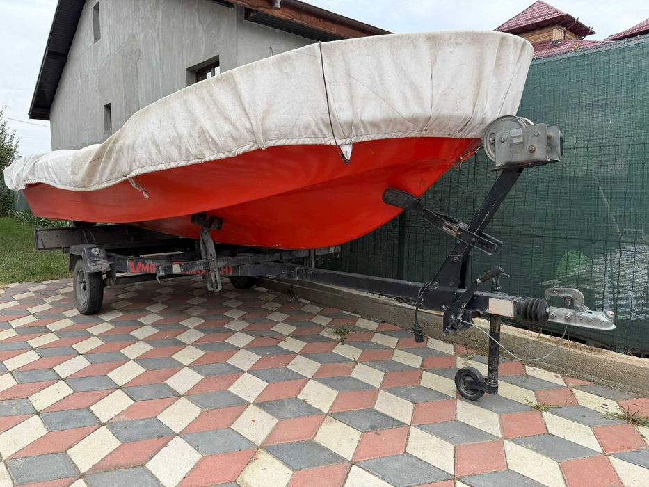 Peridoc barca Umbra Rimorchi 5 metri rabatabil cu franare