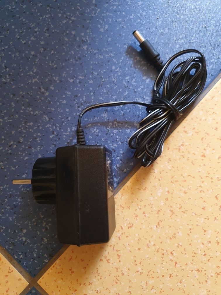 Adaptor,  220V și incarcatoare priza englezeasca,  noi