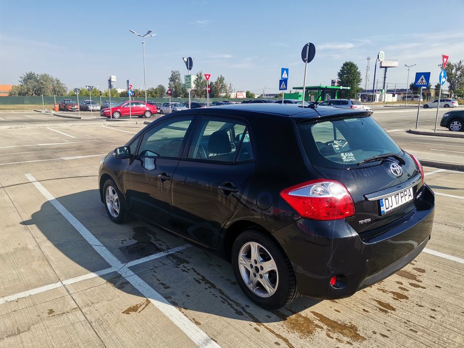 Toyota Auris benzina