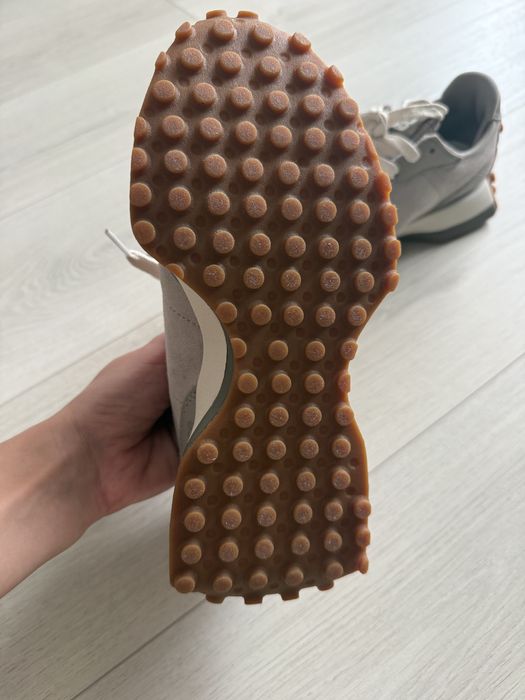 Adidași New Balance 327