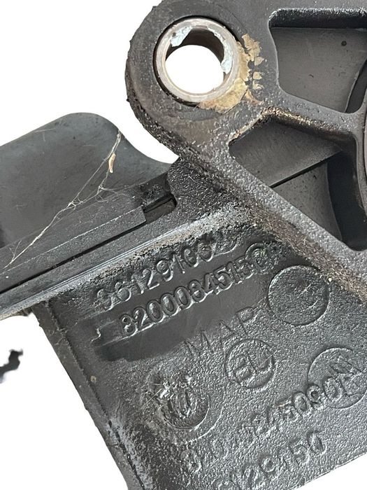 Galerie de admisie RENAULT CLIO 1 2001 1.4i 8200084515