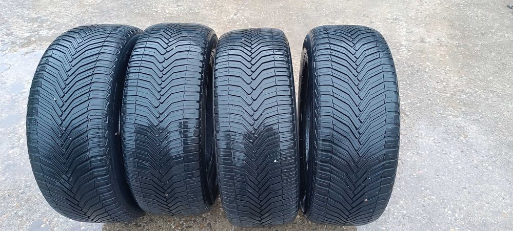 235/55/17  MICHELIN CrossClimate 2