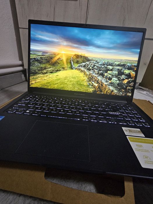 Vând laptop in stare perfecta de funcționare