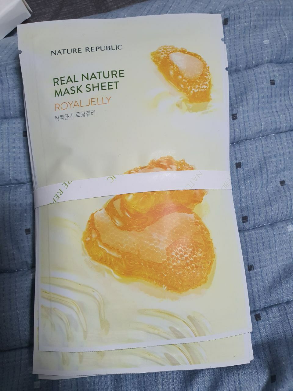 Natural republic maskalari