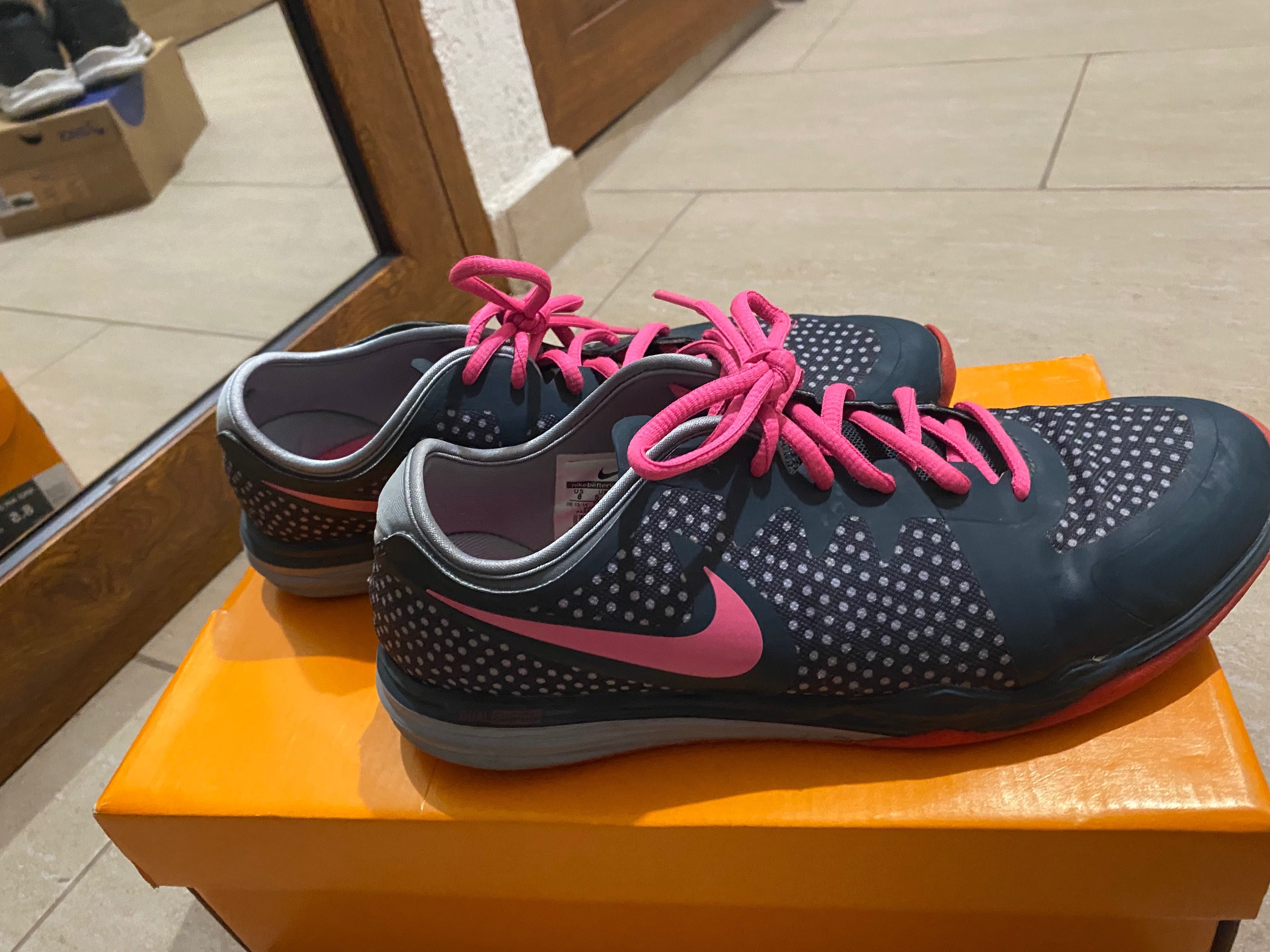 Nike дамски маратонки оригинални