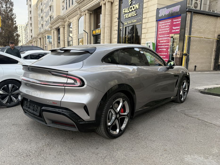 Уважаемые дамы и господа. MyWay Showroom представляет Xiaomi YU7 Max