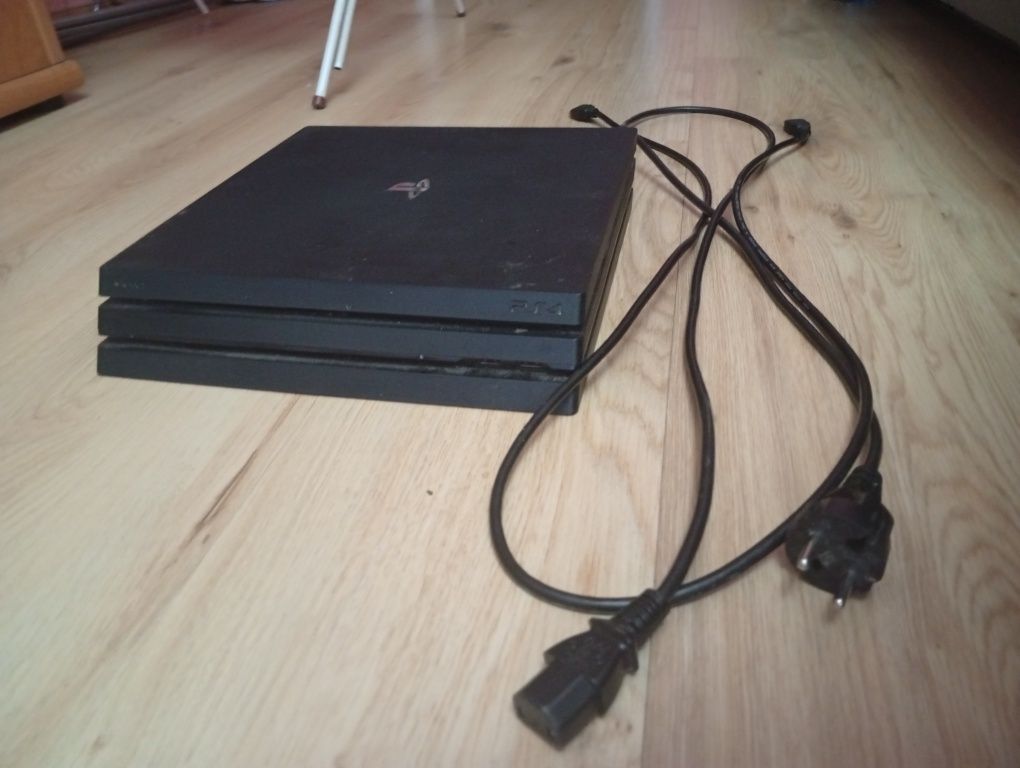 Плейстейшън 4 pro. 2TB