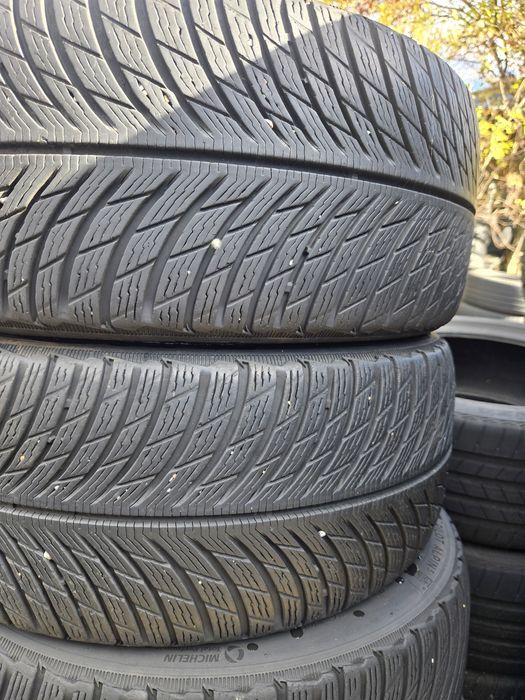 4бр. 225 40 18 Michelin зимни.