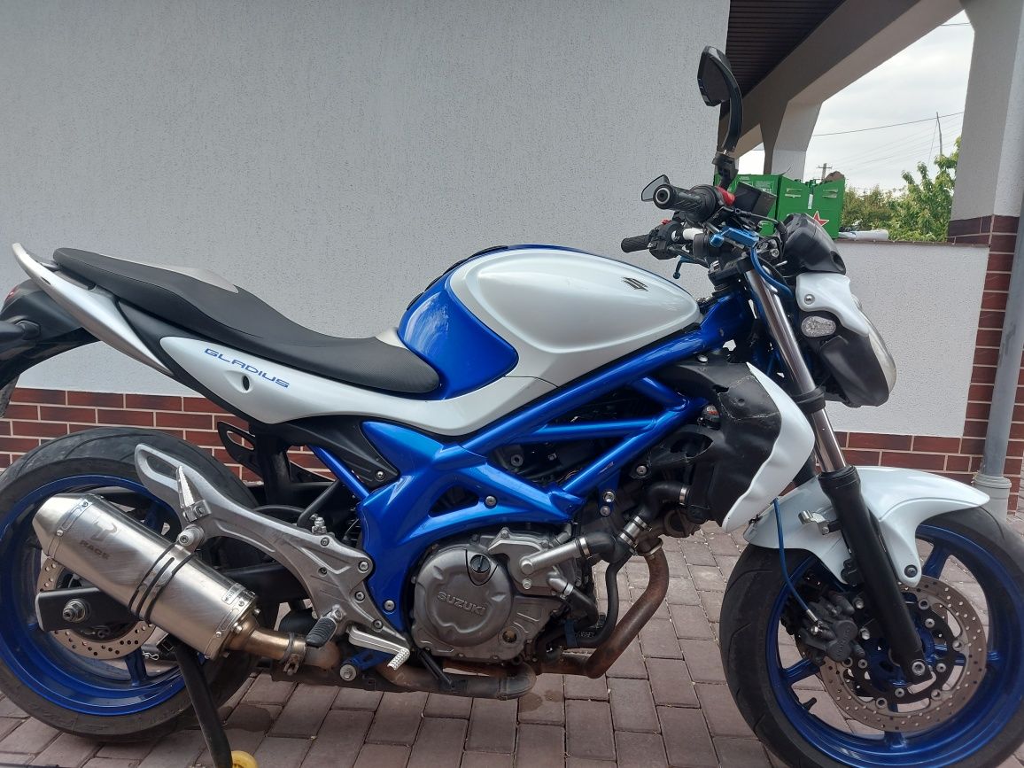 Vand Suzuki Gladius 650 2011 A2