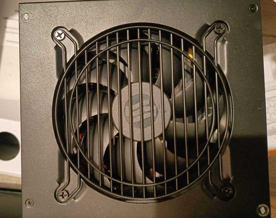 vand sursa full modulara 650w 80+ gold SilentiumPC Supremo FM2 noua
