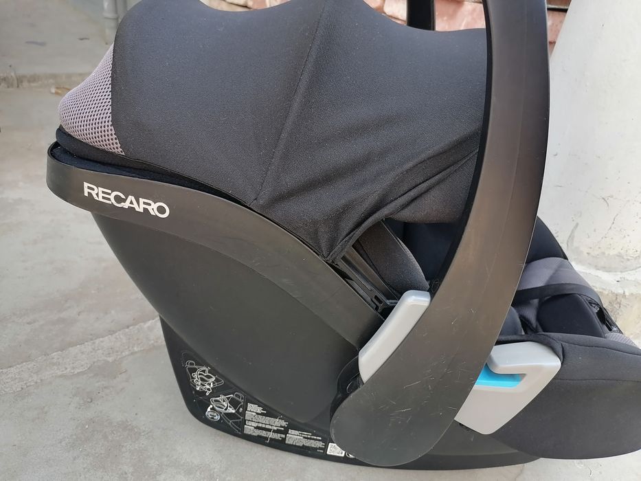 Vând coșuleț bebe auto tip scoică