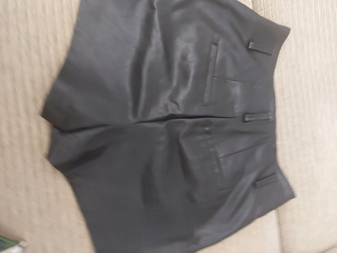 Дамски кожени панталонки,нови,размер 36