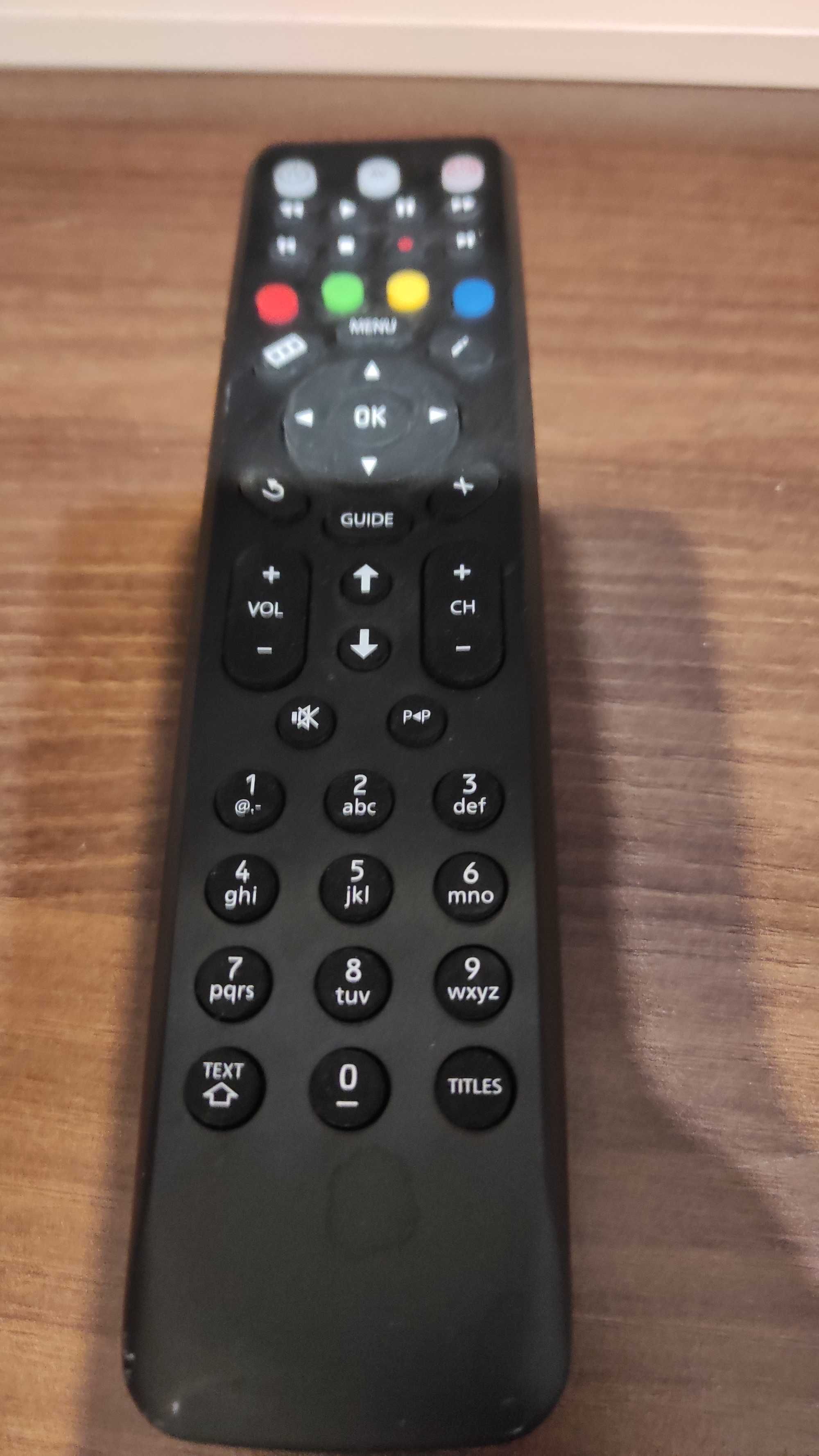 dispozitiv modul periferice IPTV AMINO A140 complet si telecomanda