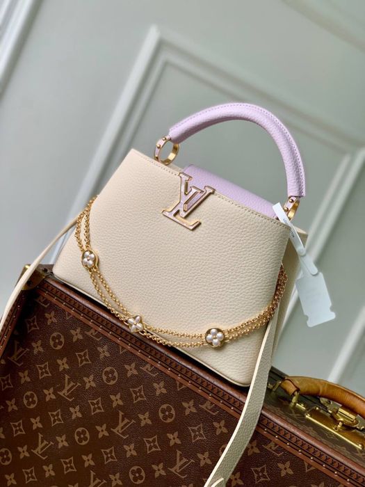 Geanta Louis Vuitton Capucines BB