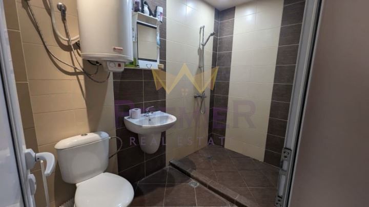 Дава се под наем Тристаен апартамент в Варна, м-т Траката - 80 кв.м за 625 € - Снимка #7