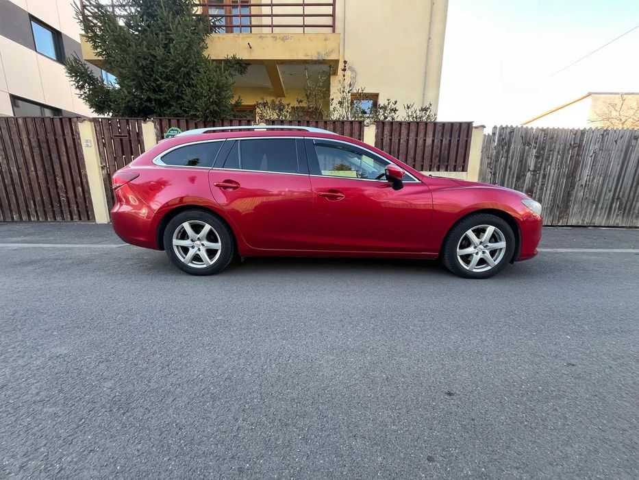 Mazda 6 Mazda 6 Revolution Top – Full piele, BOSE, Soul Red Întreținută 150 c