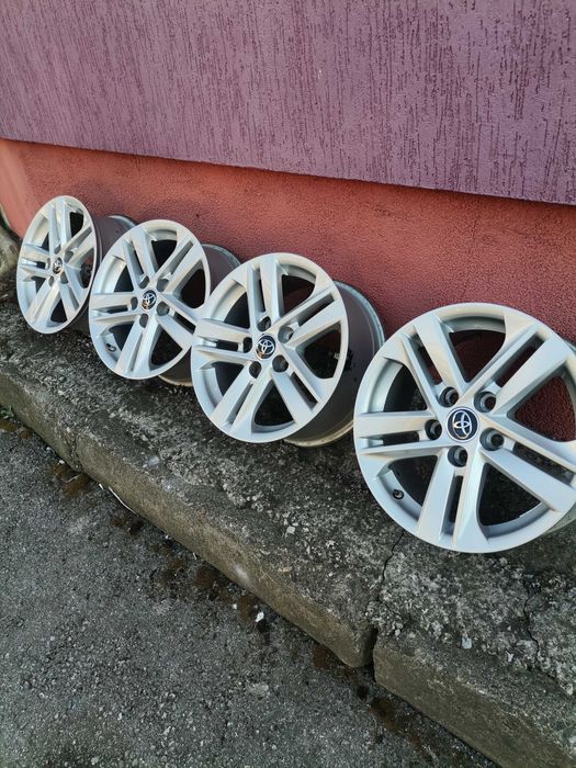 Джанти Орг Toyota Corolla HIBRID 5.114.3 R16 Et40 j 7 C Дачици