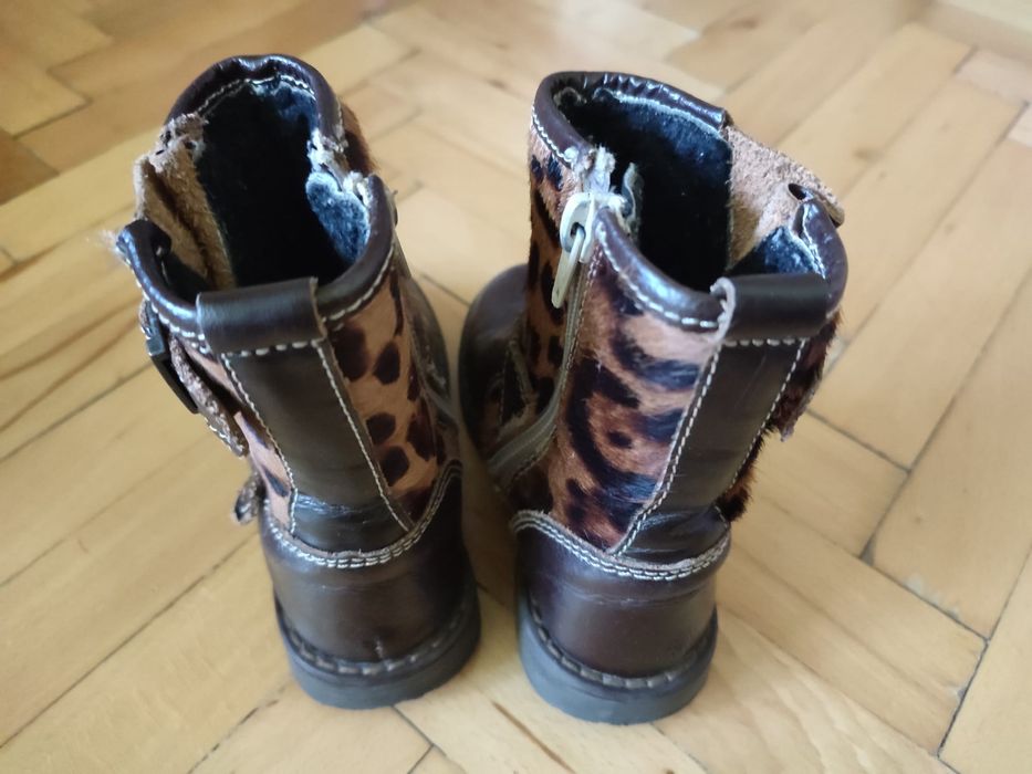 Vand cizme pt fete din piele naturala