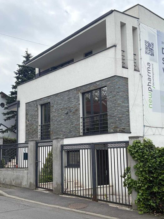 Inchiriez spatiu str.Rahovei