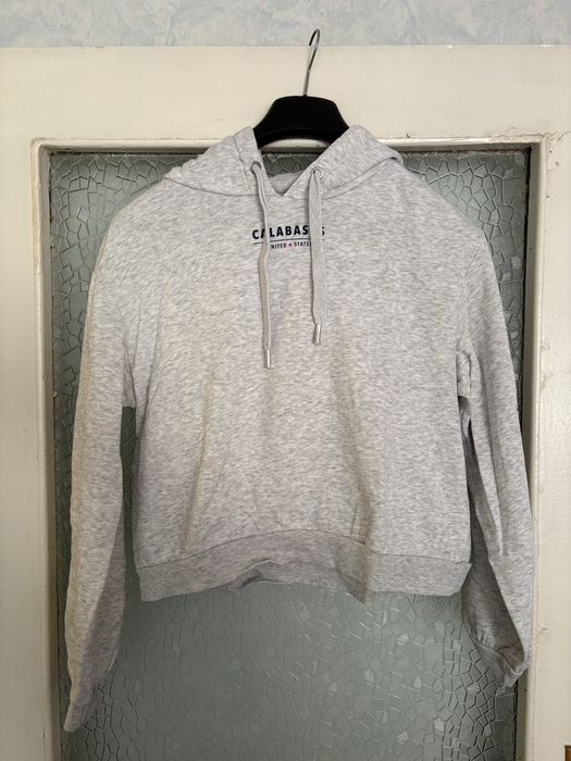 Бял дамски суичър