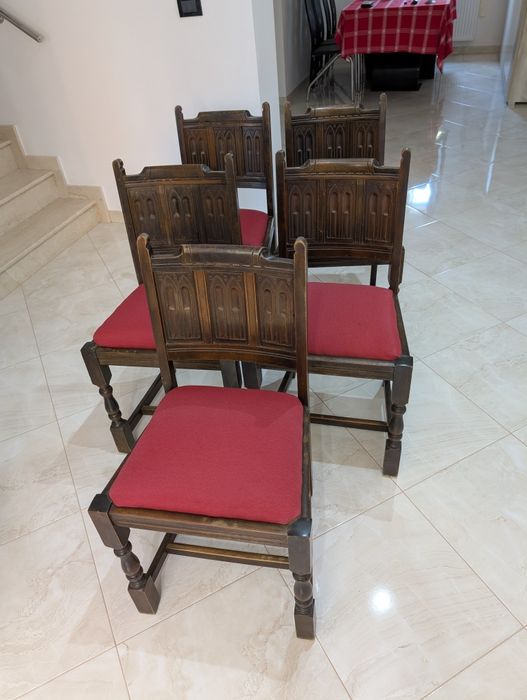 Vind 5 scaune in stare foarte buna