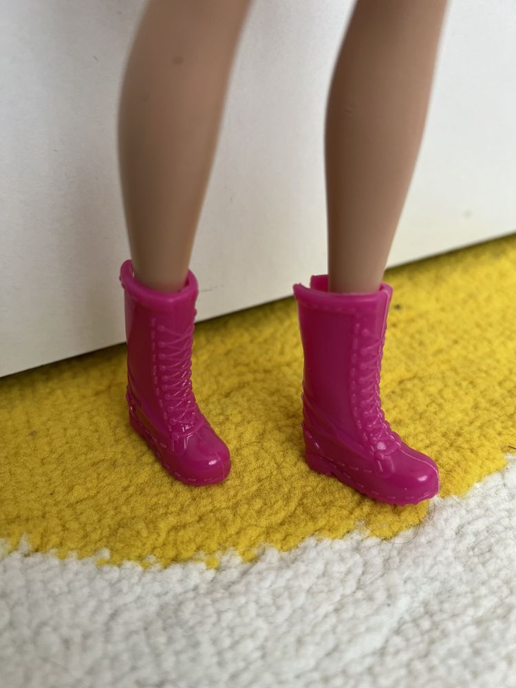 Кукли Barbie с дрехи и обувки