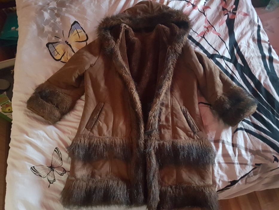 Vand haina de dama din tergal si fibre acrilice