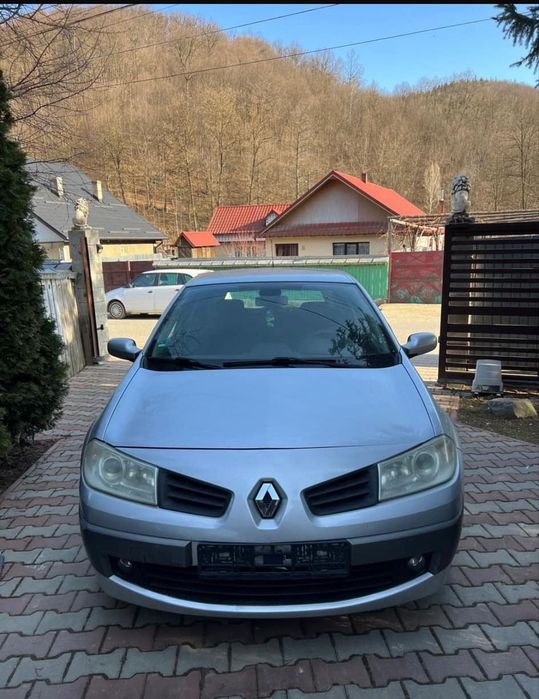 Mașină Renault Megane