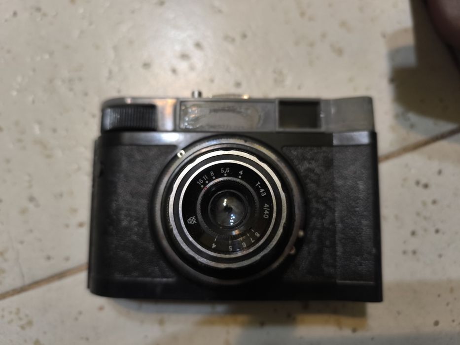 Фотоапарати и театрален бинокъл