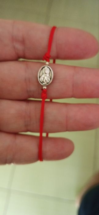 Нови Ръчно Изработени Гривнички