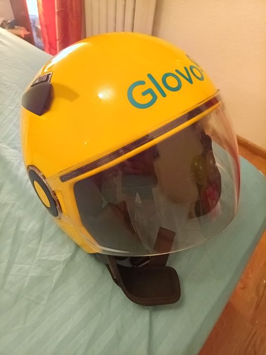 Casca motocicleta glovo