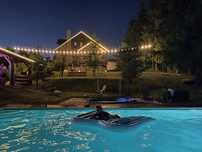 Cabana de inchiriat cu piscina ciubar si sauna Visul Muntilor Belis