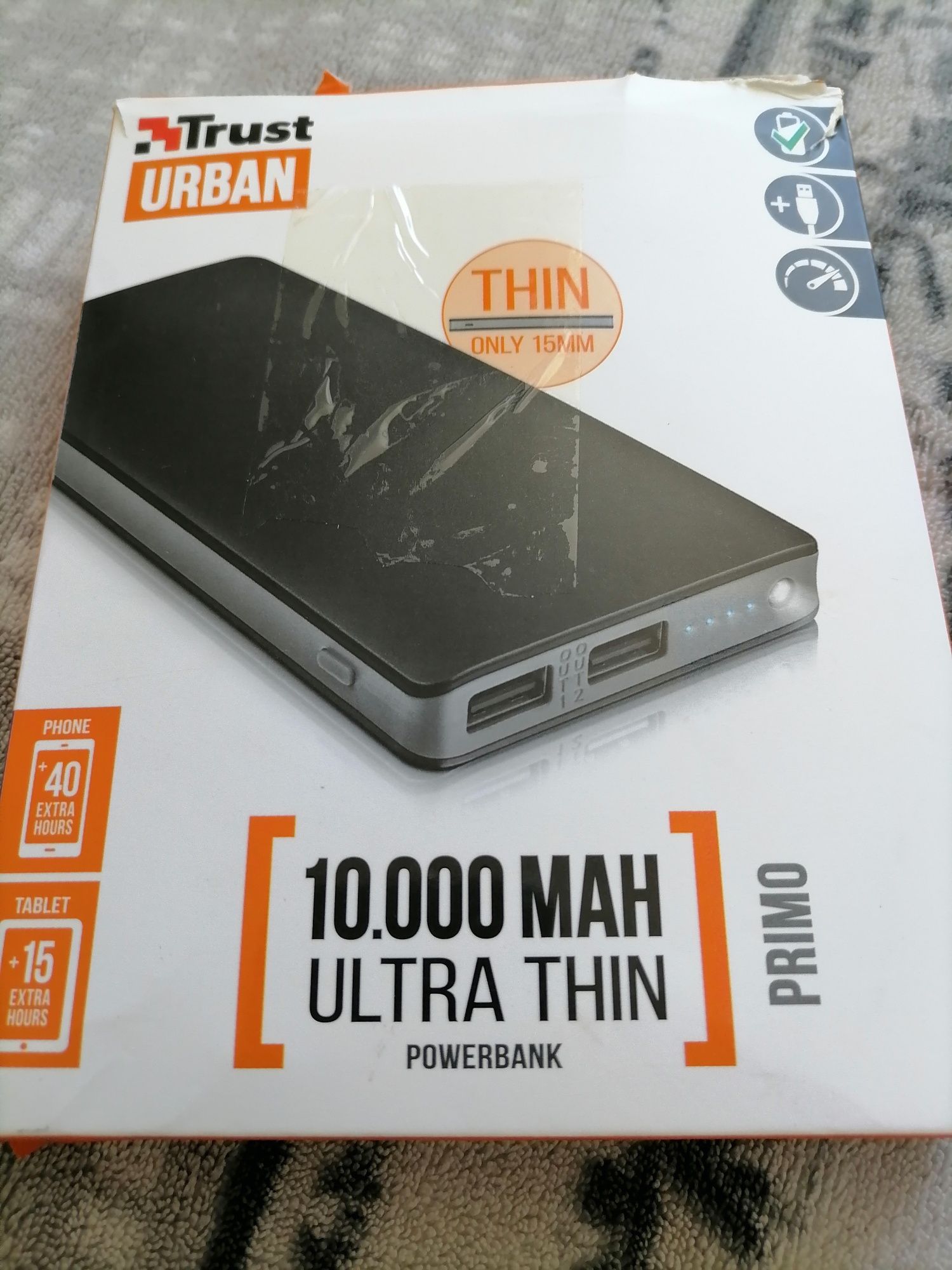 Vand Acumulator fast charge10000 mAh ,dual usb,,functie lanterna,