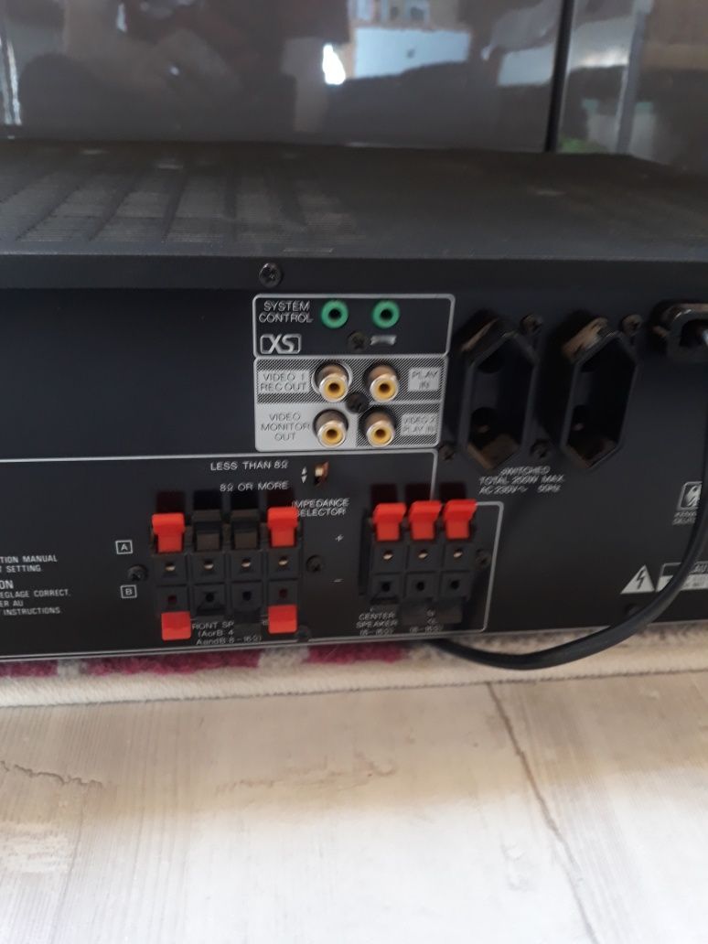 Kenwood KR-V6060 stereo AV receiver