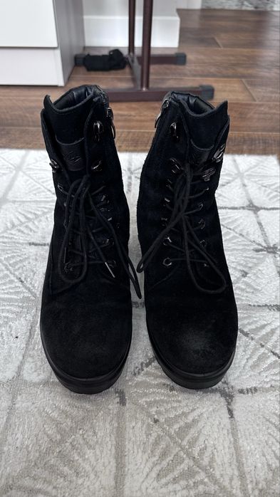 Сапоги болуботинки женские осень весна 39р натуральная замша