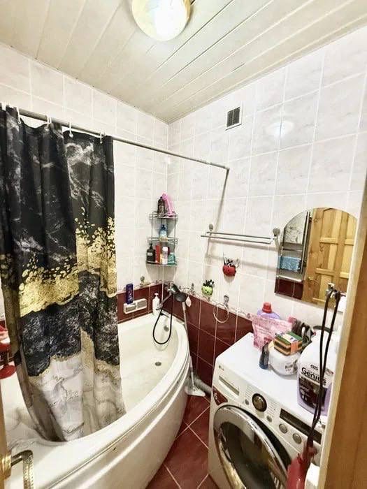 Продается 2-комнатная квартира, массив Ялангач, Маданият Институт