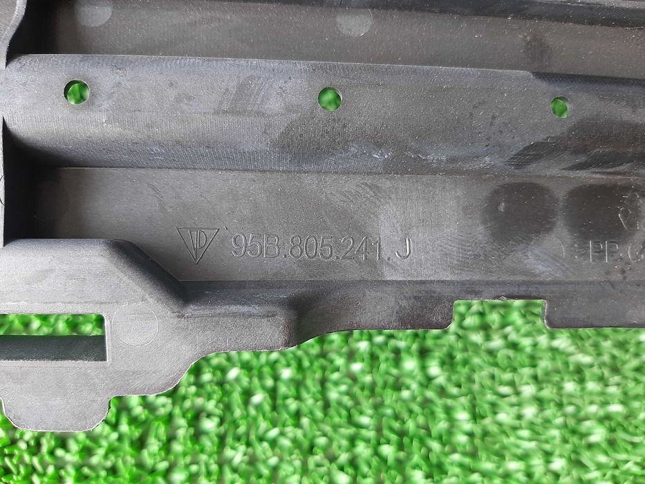 armatura bara fata porsche macan