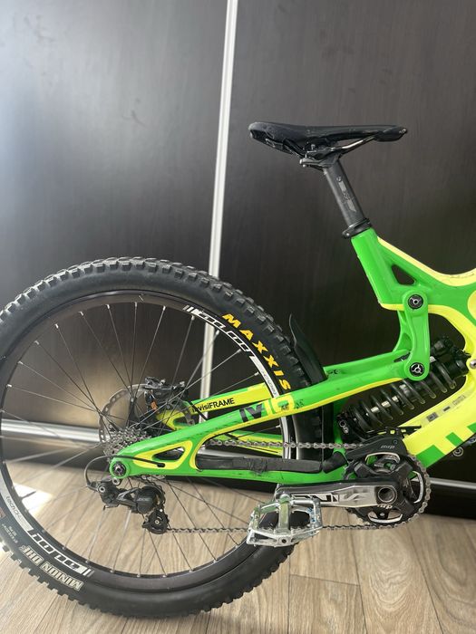 Intense M16 Carbon 2019 M