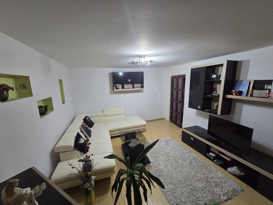 Apartament spatios 4 camere