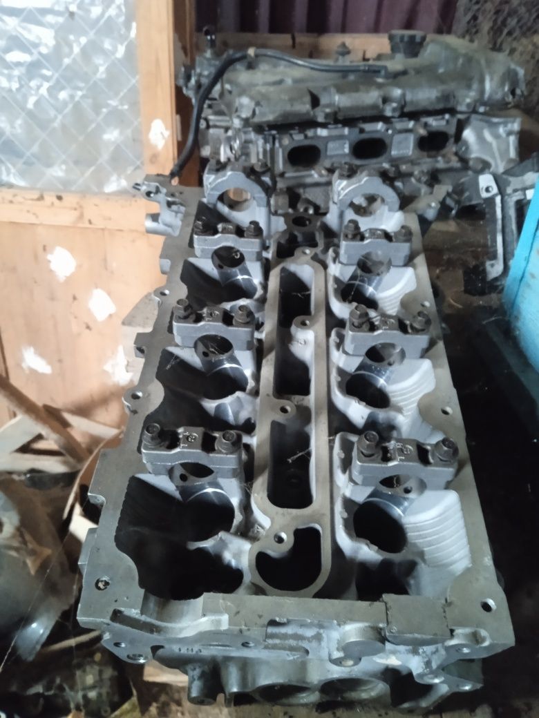 Jaguar 2.5 глави