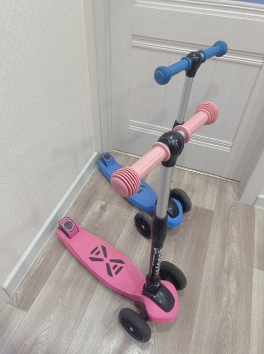 Продам самокаты детские