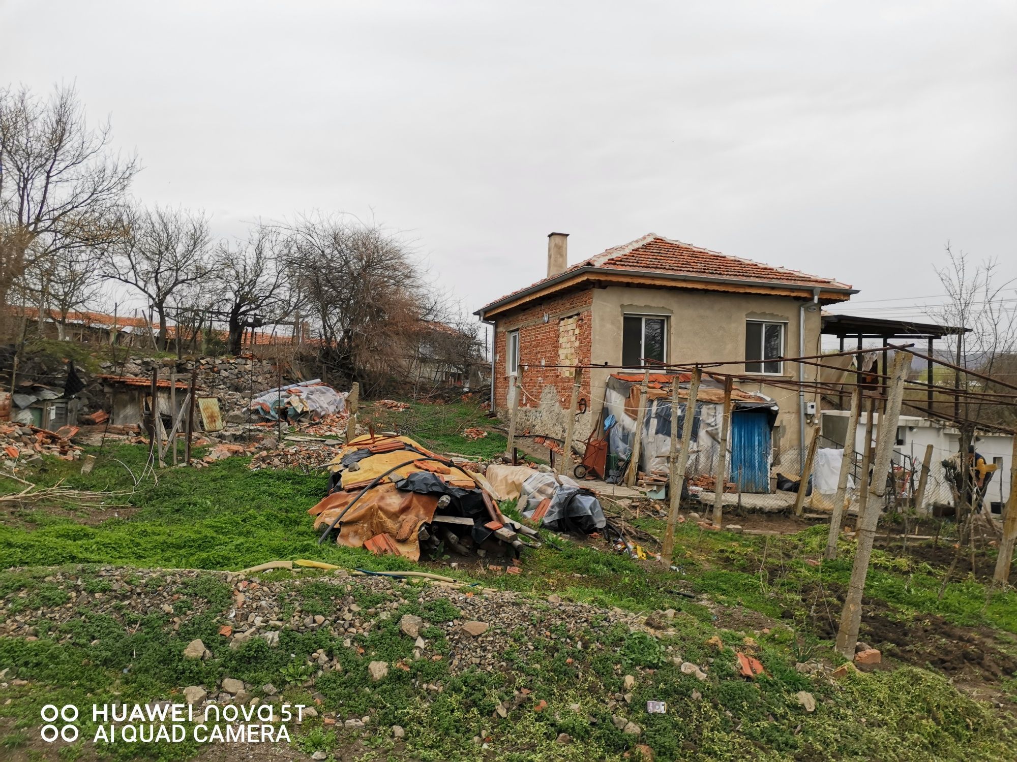 Продавам къща в село Калчево