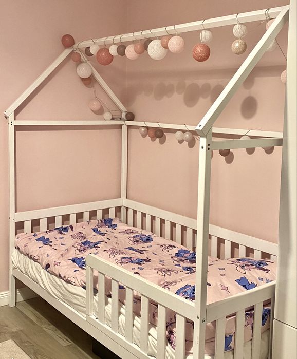 Pat tip casuta pentru copii