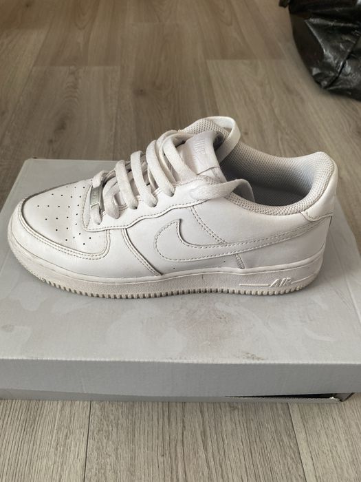 nike air force 1 triple white