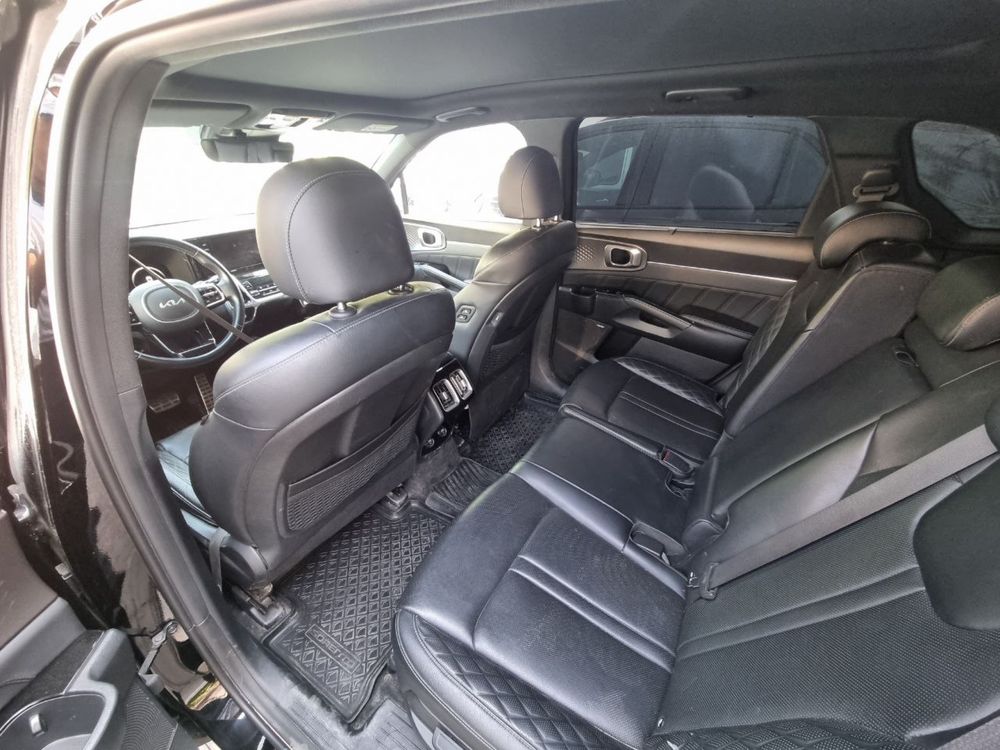 KIA-SORENTO сотилади