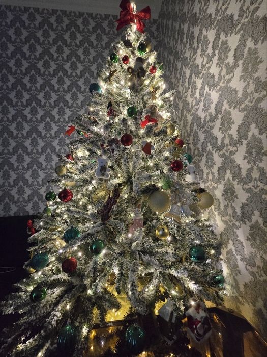 Ёлка заснеженная