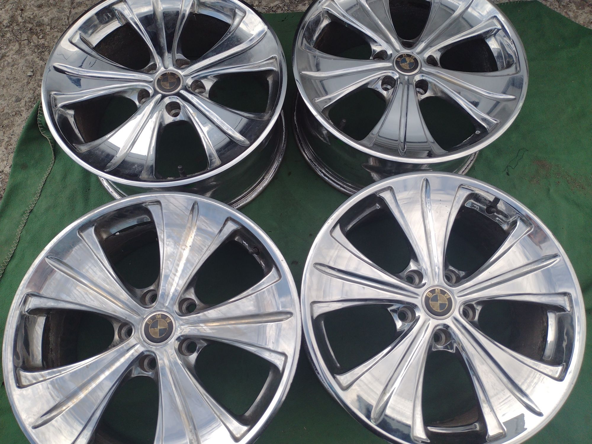 Перфектни Dezent 18-5x120 ET38 8j BMW X3