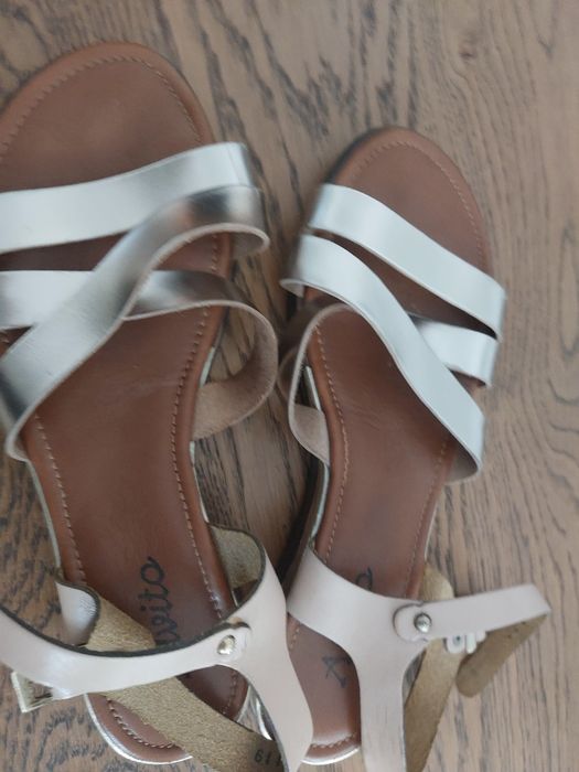 Сандали Xti  и златисти сандали